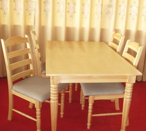 高密供应实木餐厅系列家具,餐厅家具,高密益林