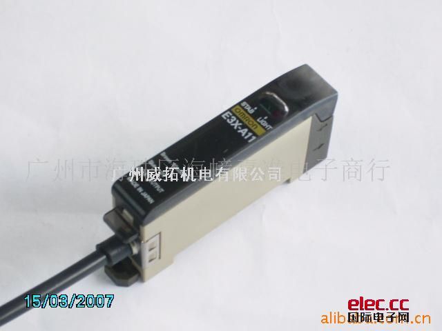 OMRON欧姆龙 E3X-A11光纤放大器