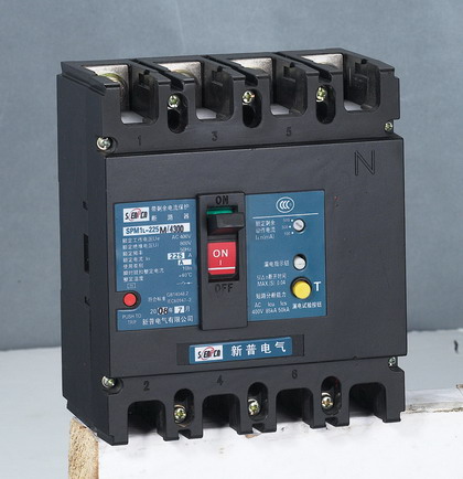 CM1L-225系列带剩余电流保护塑壳断路器