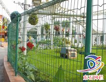 河北省安平县东石金属网栏厂生产各种公路护栏网