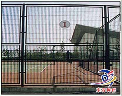 河北省东石金属网栏厂专业生产护栏网