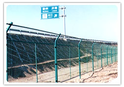 公路围栏网，护栏网，隔离网