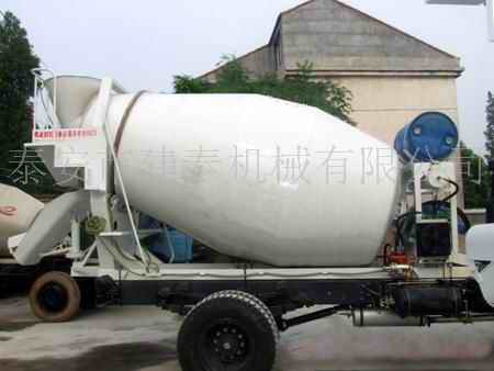 小型混凝土运输搅拌罐