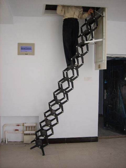 阁楼楼梯鼎峰厂家