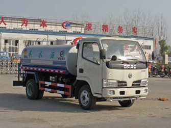 洒水车热销车型东风平头CLW5060GSS3洒水车