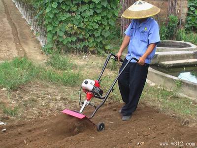 河南松土机批发 小型旋耕松土机厂