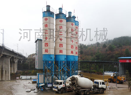 HZS240商品混凝土搅拌站