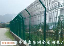 高速公路护栏网