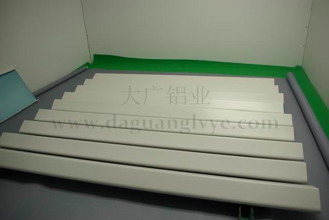 V形天花 V形扣板 欧陆V扣板 广东V型挂片