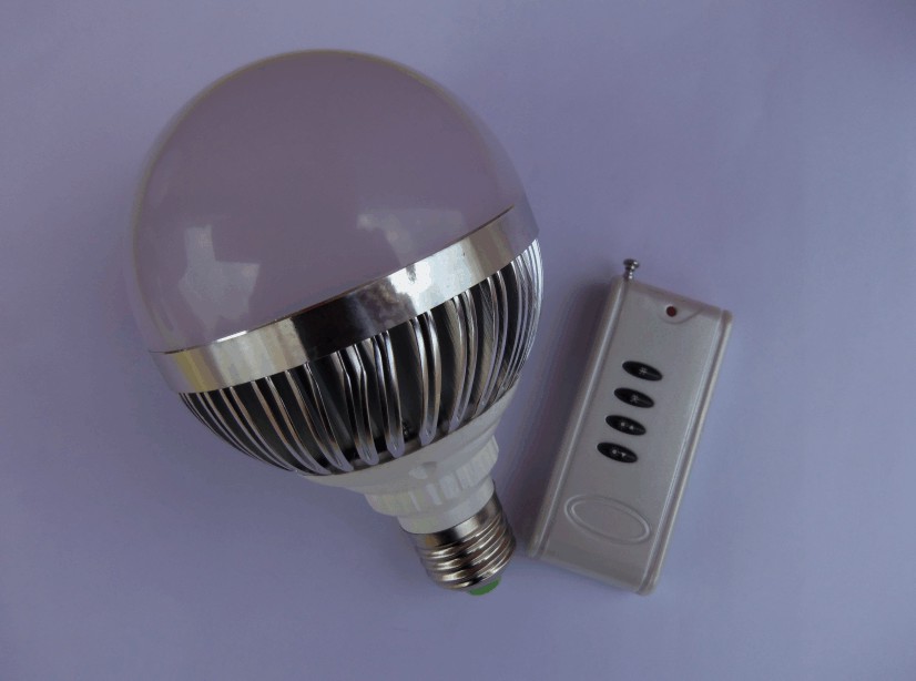 LED无线遥控球泡灯 9W调光 C款