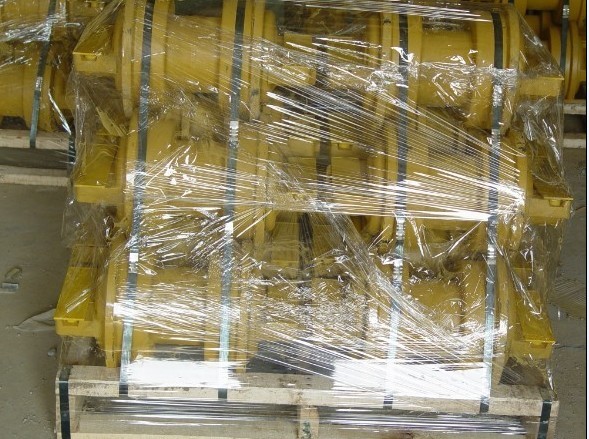 山推TY220推土机支重轮