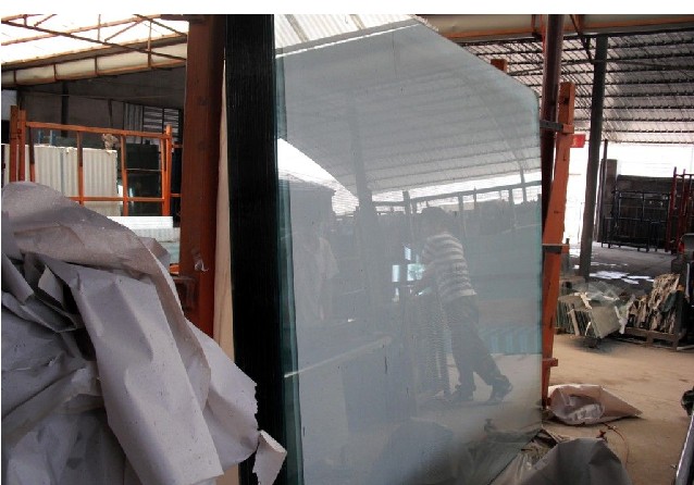 厂家批发钢化玻璃 建筑玻璃沙河市玻璃厂电话
