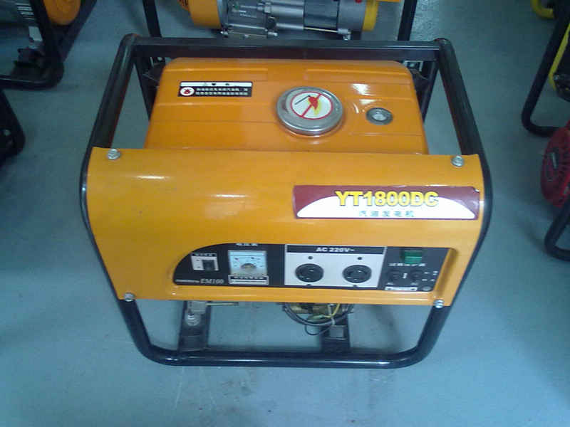 伊藤动力1KW家用汽油发电机--YT1800DC