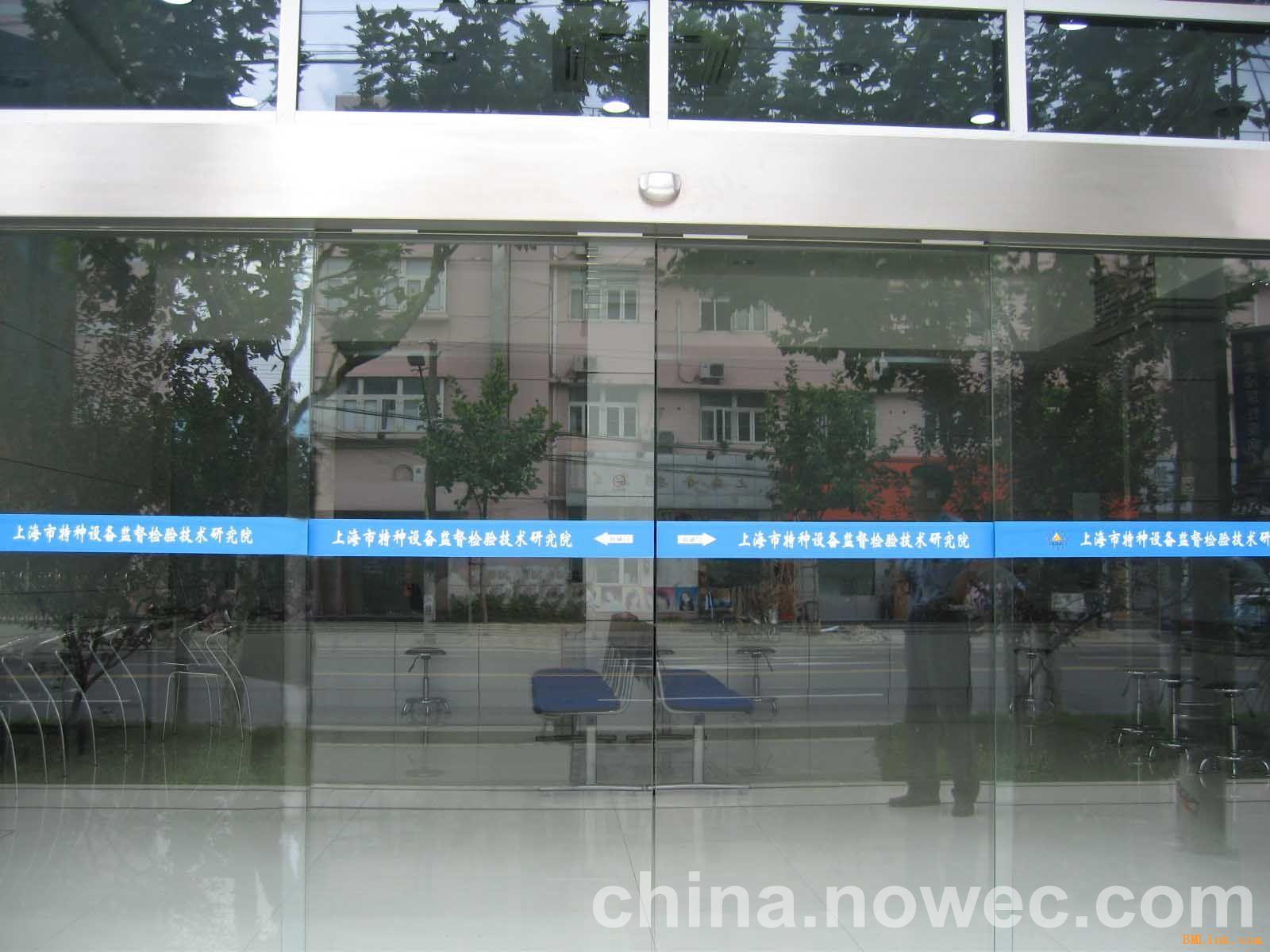 上海青浦区钛金有框自动感应门维修 盈浦轨道轮子更换