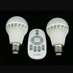 2.4G分组控制遥控球泡灯 调光调色温球泡灯