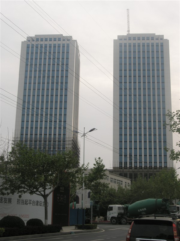 沈阳市天忆幕墙安装服务部