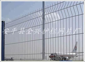 机场隔离栅/安平全兴生产机场隔离栅/隔离栅价格