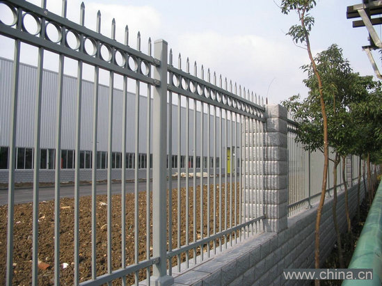 铁艺护栏网,锌钢护栏,大连热镀锌彩钢围栏供应