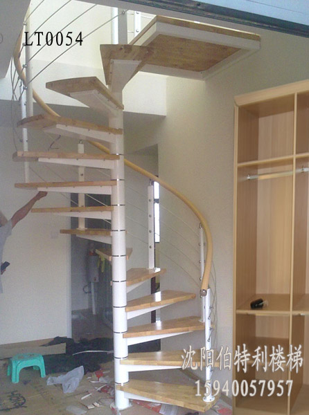 沈阳现代钢木楼梯