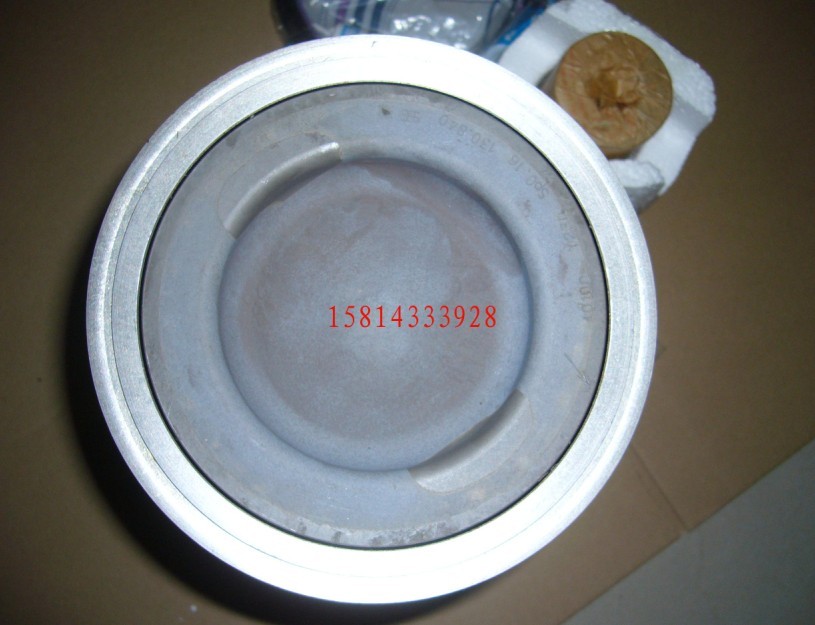 供应沃尔沃20515376缸套组件