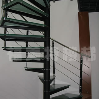 霸州钢木楼梯具有典型的艺术特征