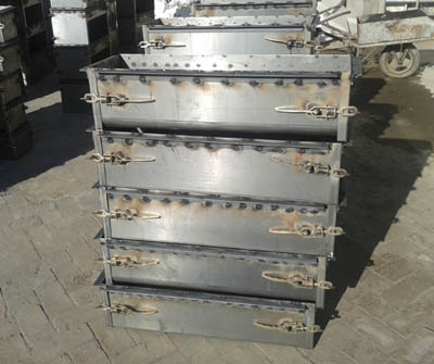简单介绍路沿石钢模具