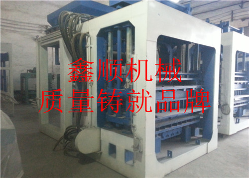 河南鑫顺全自动砌块砖机价格z低