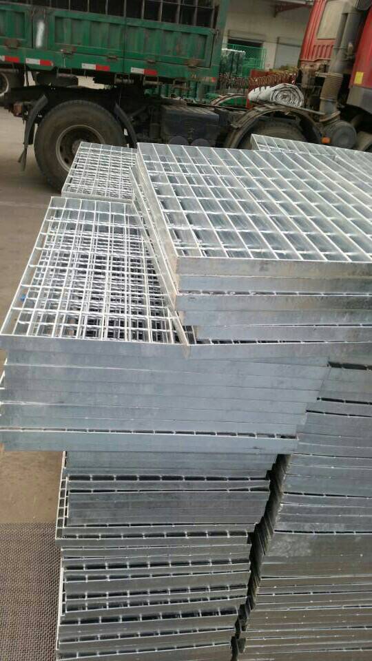 钢格板生产厂家 中若达钢格板厂专业生产异形钢格板