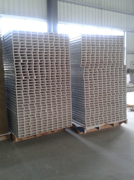 江苏欧泰环境系统工程公司--硫氧镁手工板，玻镁板