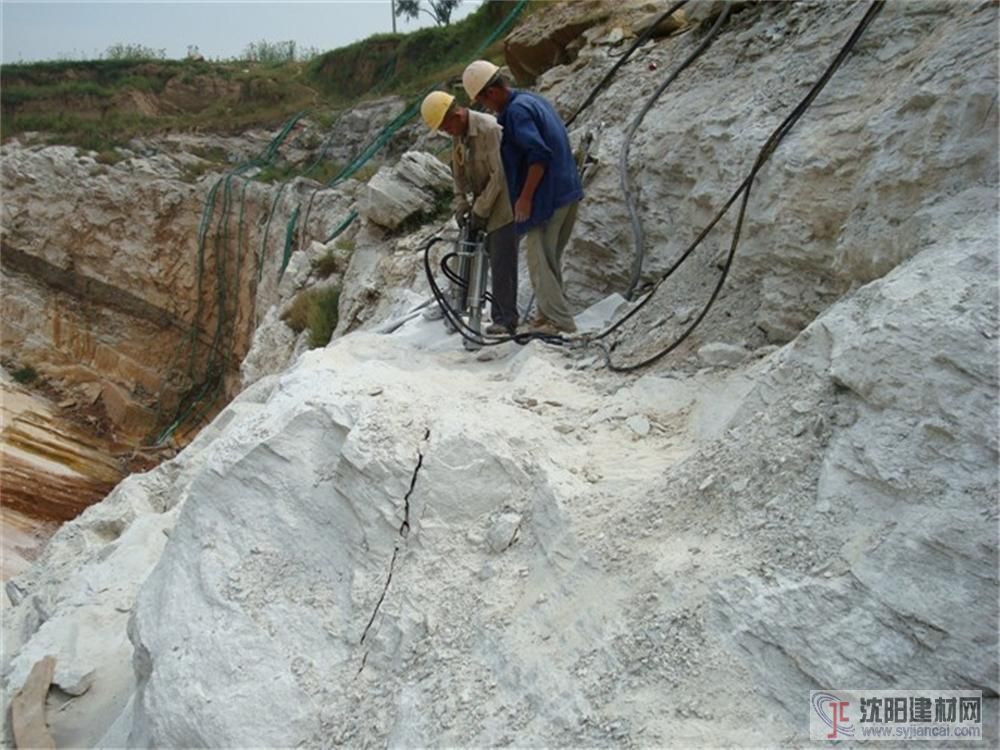 广东省珠海清远岩石分裂机岩石劈裂器劈石器规格