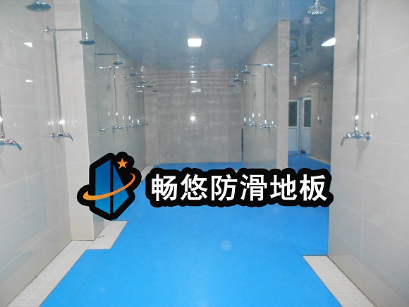 浙江台州自来水公司游泳馆防滑地板工程