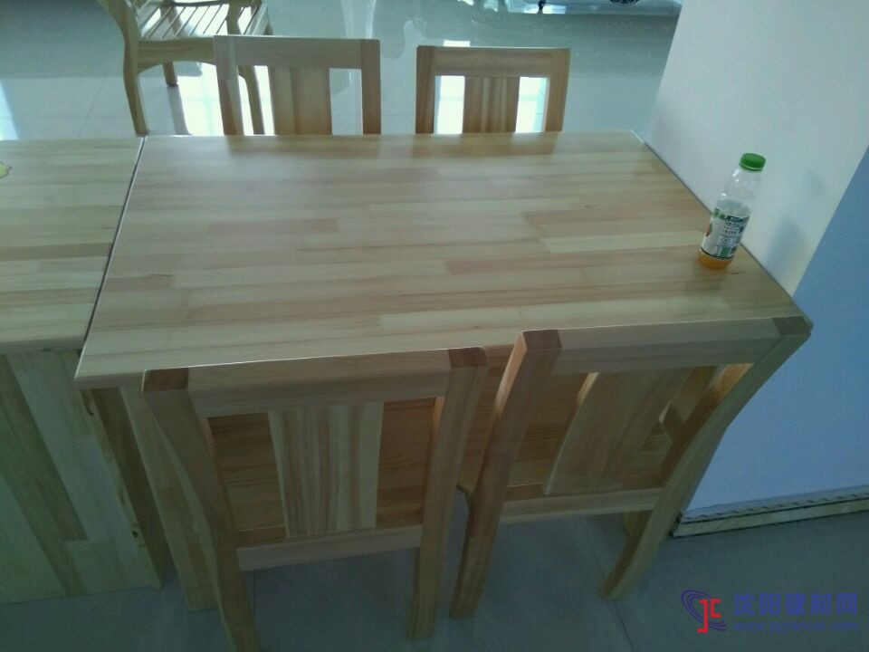 供应俄罗斯进口樟子松纯实木餐桌椅