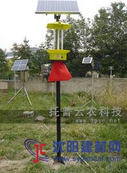 太阳能杀虫灯成消灭害虫的主流