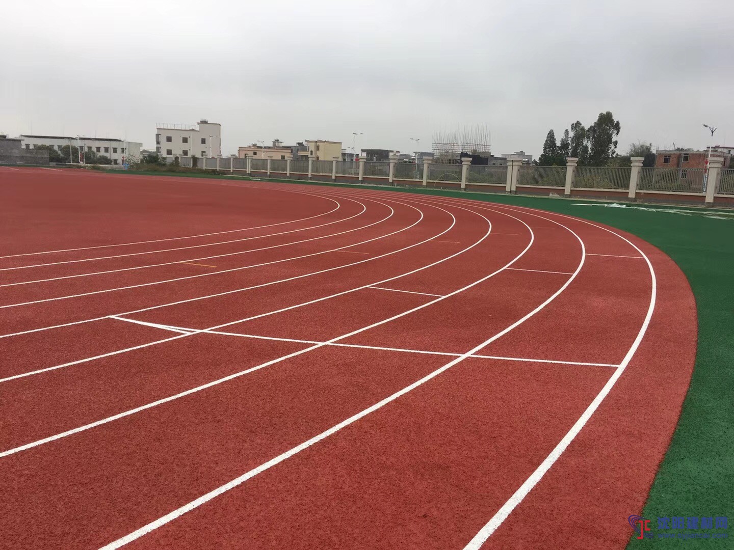 广东邦禾体育混合型塑胶跑道 学校田径场跑道