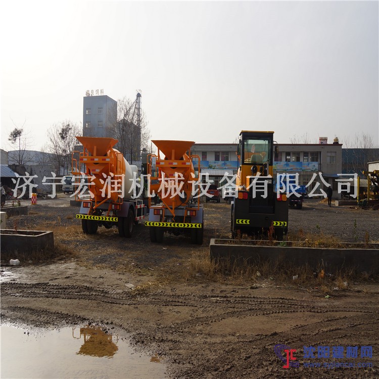 生产四轮多功能混凝土搅拌车 2方混凝土搅拌车现货
