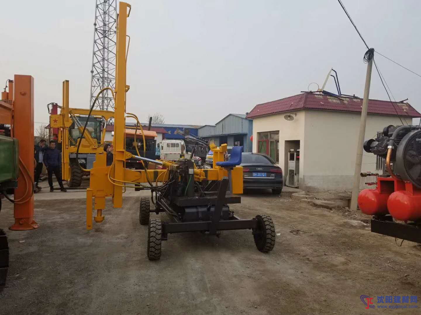 生产高速公路护栏打孔机 路面护栏打桩机