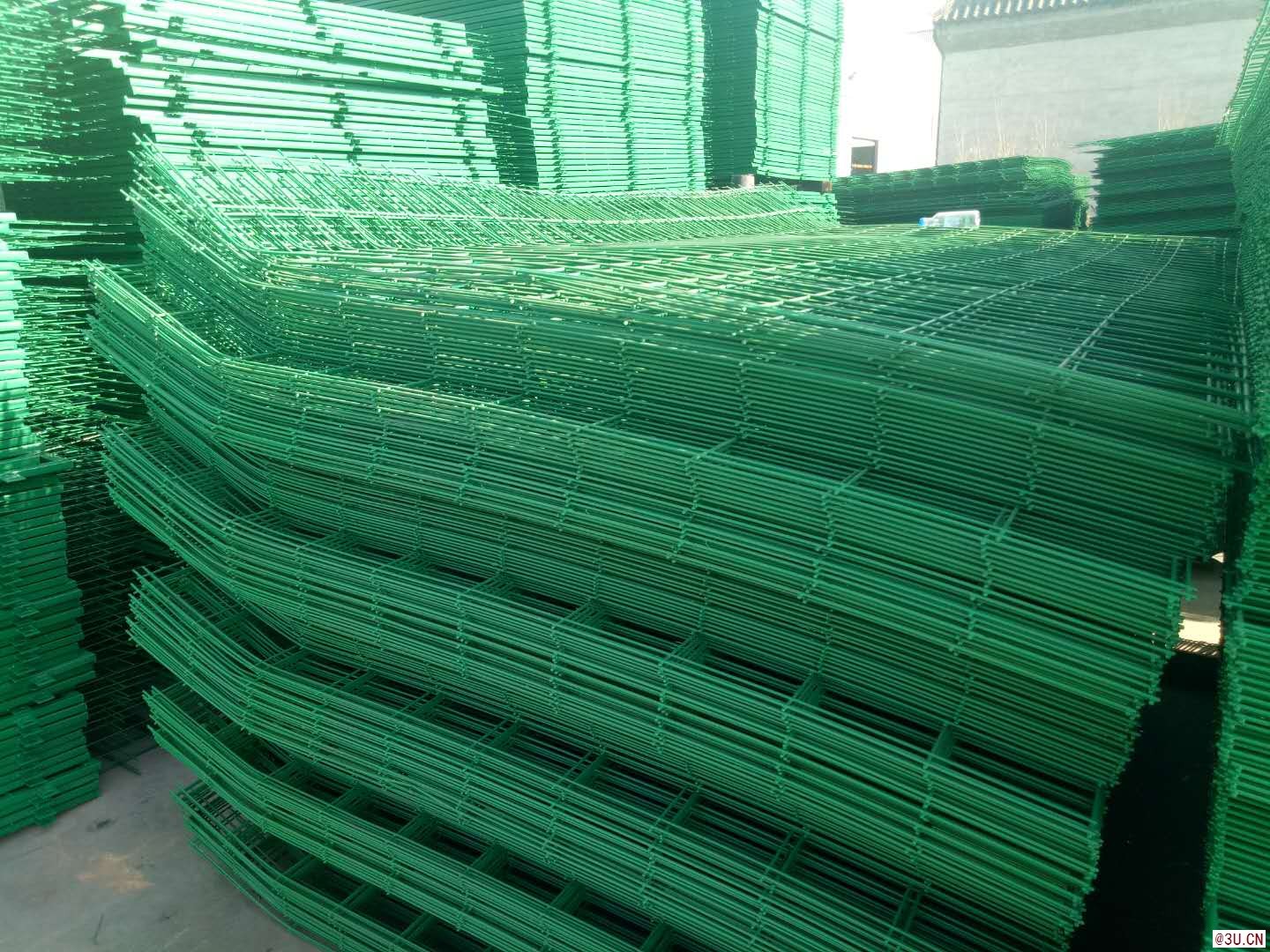 生产护栏网 隔离栅 防护网 浸塑铁丝网